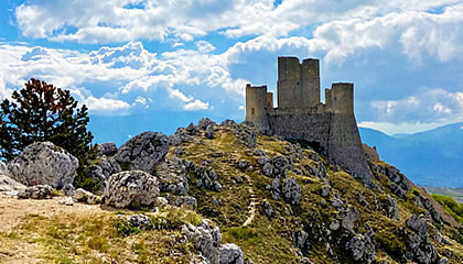 Discover Abruzzo region