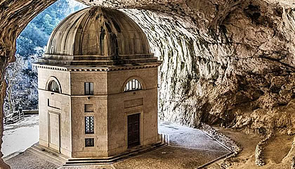 Discover Marche region