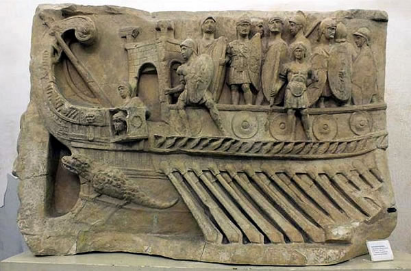 Praeneste relief. Roman galley, bas-relief of the Fortuna temple in Prague, 1st century BC (Vatican Museums)