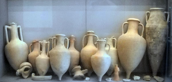 Showcase with numerous transport amphorae from merchants' tombs, testifying to Corfinium's flourishing commercial activity - Civic Archaeological Museum - Municipality of Corfinio (L'Aquila, Italy)